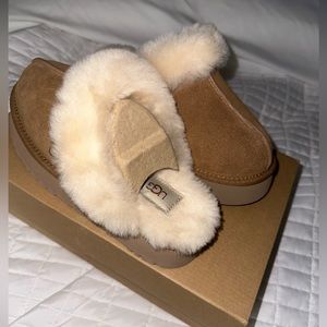 Authentic UGG Disquette | Chestnut | Size 7